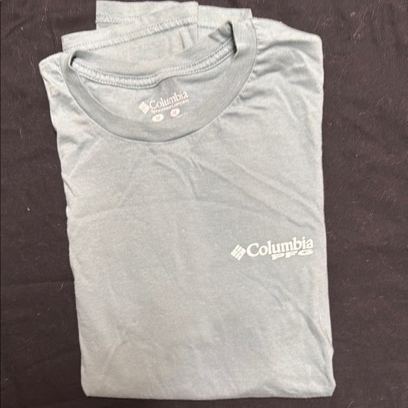 Columbia PFG Blue Short Sleeve size Medium soft tee performance fishing gear - Picture 7 of 7